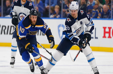 Jaden Schwartz Scores Late Goal to Take Series Lead over the Jets
