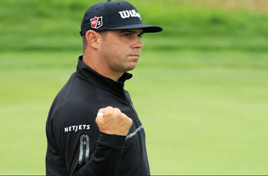 Gary Woodland Moves To Front of the Pack To Lead U.S. Open