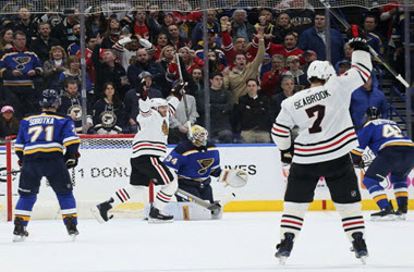 Los Angeles Kings Earn Playoff Spot after Chicago Blackhawks Beat St Louis 4-3