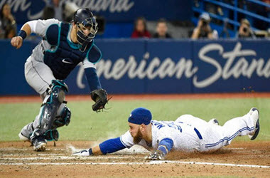 Blue Jays Take Win Against Mariners after Big Eight Inning