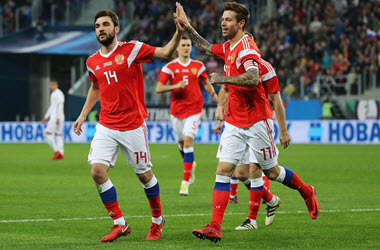 Russia Advances After Winning in Shootout Against Spain