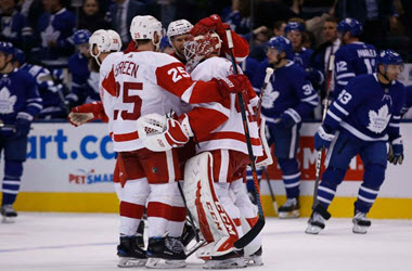 Red Wings Win against Maple Leafs in Overtime