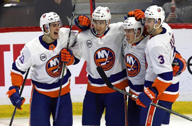 New York Islanders Take Division Lead with Win Over the Sens