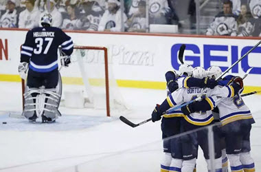 St Louis Blues Take Game 1 against Winnipeg Jets