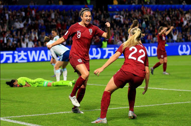 England’s Women’s Team Advances to Final 16