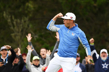 Gary Woodland Heads into U.S. Open Final Round in the Lead