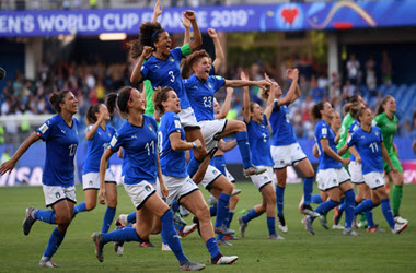 Italy Defeats China to Advance to World Cup quarterfinals