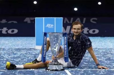 Daniil Medvedev Defeats Dominic Thiem to Win ATP Finals title