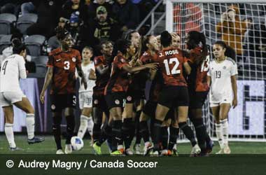 Canada celebrate Evelyne Viens goal against Costa Rica in the QF of the Concacaf W Gold Cup 2024