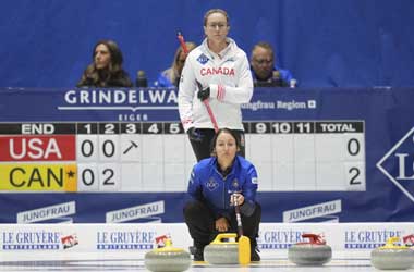 Rachel Homan watches Tabitha Peterson's Team USA at 2025 Women's Curling Championship