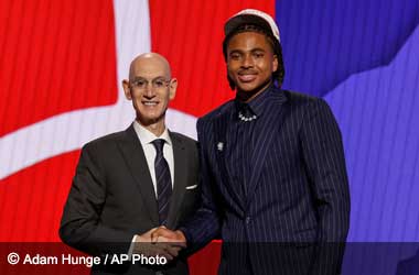 Toronto Raptors Select Collin Murray-Boyles 9th Overall NBA Draft Pick Amid Surprise Reaction NBA commissioner Adam Silver congratulates Collin Murray-Boyles on his draft to Toronto Raptors