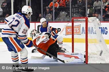 Jack Roslovic Lifts Edmonton Oilers Past the Philadelphia Flyers in Overtime Jack Roslovic scores the overtime winner against the Philadelphia Flyers during 2025 NHL Season
