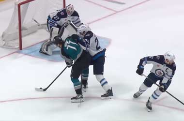 Winnipeg Jets Suffer Second Straight Overtime Loss After 2-1 San Jose Sharks Defeat Michael Misa scores overtime winner against the Winnipeg Jets during 2025 NHL Season