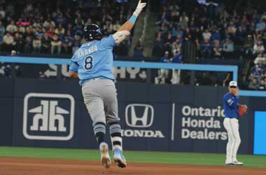 Jonathan Aranda celebrates hitting a homer against the Toronto Blue Jays during 2026 MLB Season